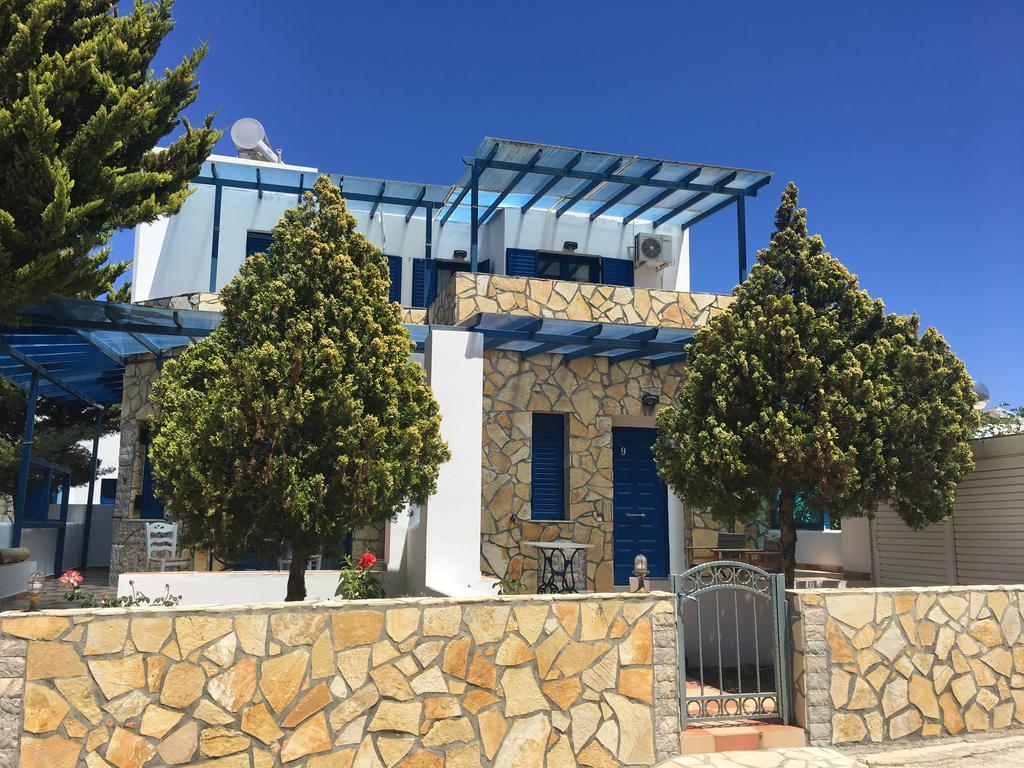 Livadakia Serifos Palace المظهر الخارجي الصورة