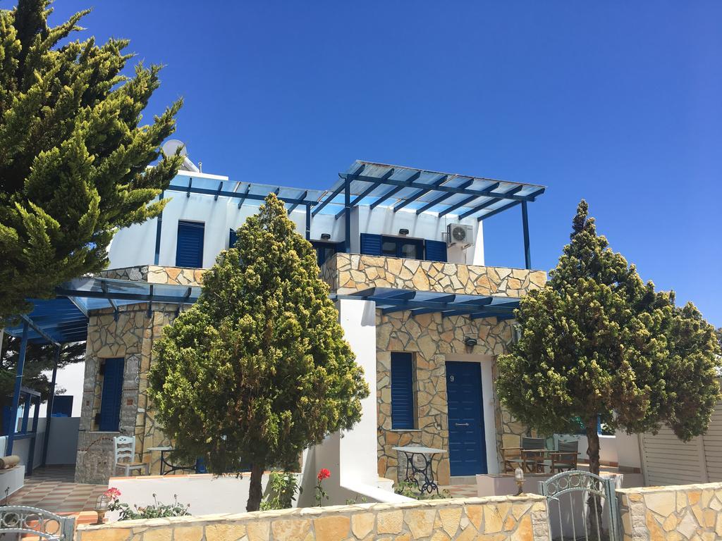 Livadakia Serifos Palace المظهر الخارجي الصورة
